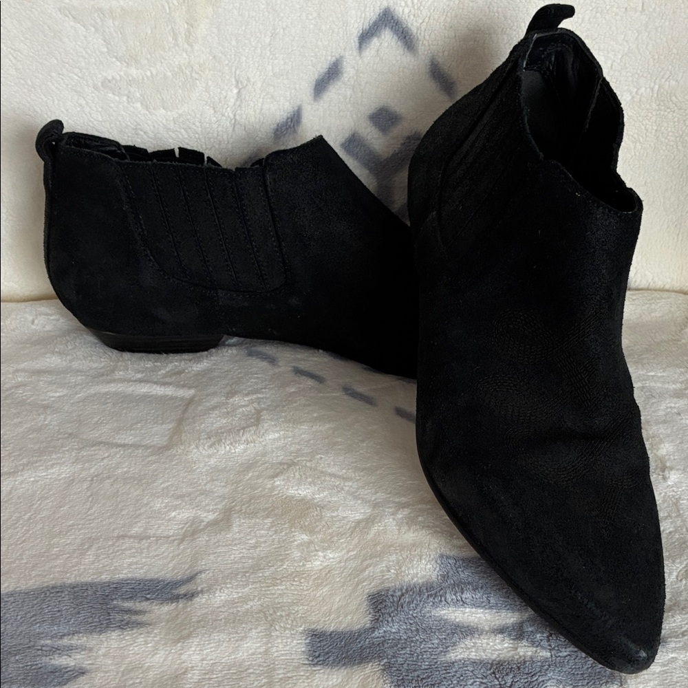 Sigerson Morrison Black Ankle Booties